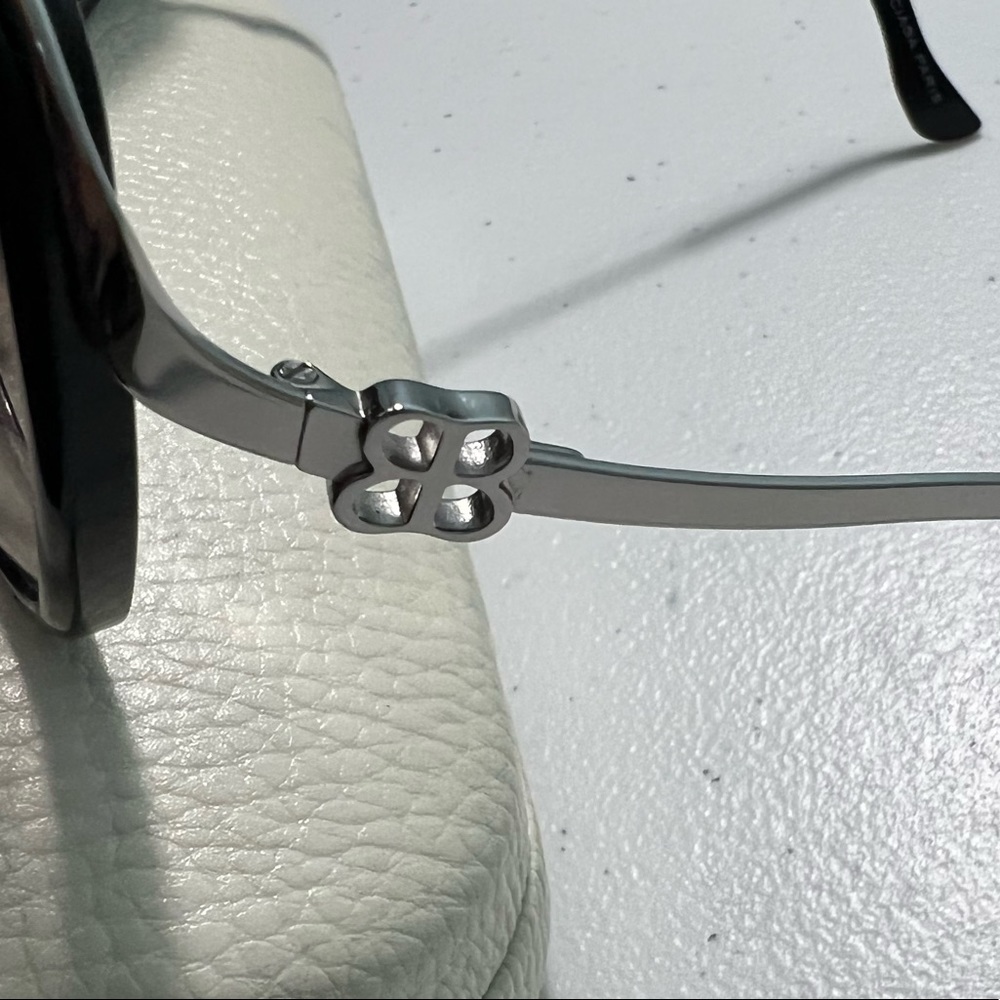 Balenciaga Oversize Sunglasses - Picture 14 of 17